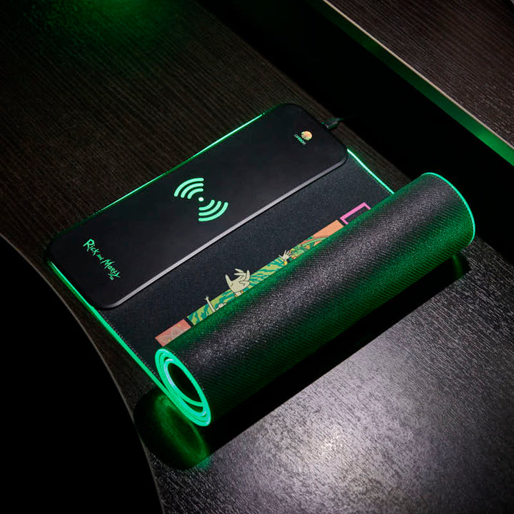 Rick and Morty - Oversize Gaming Mat & Mobile Charger