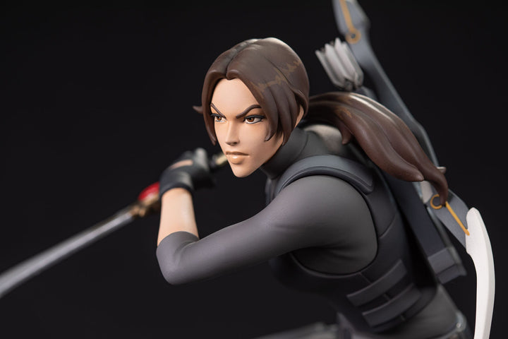 Tomb Raider: The Legend of Lara Croft Statue