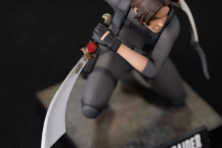 Tomb Raider: The Legend of Lara Croft Statue