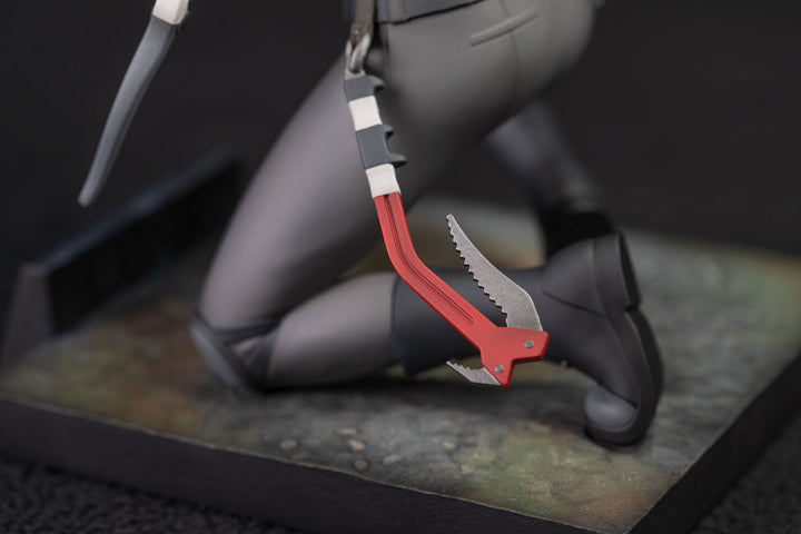 Tomb Raider: The Legend of Lara Croft Statue