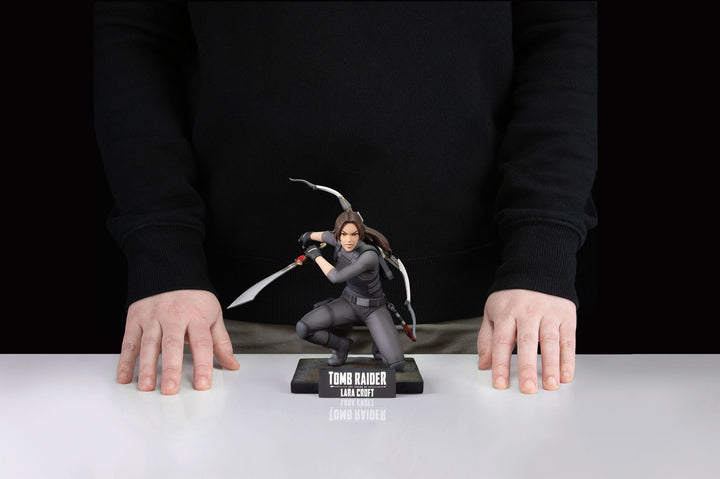 Tomb Raider: The Legend of Lara Croft Statue