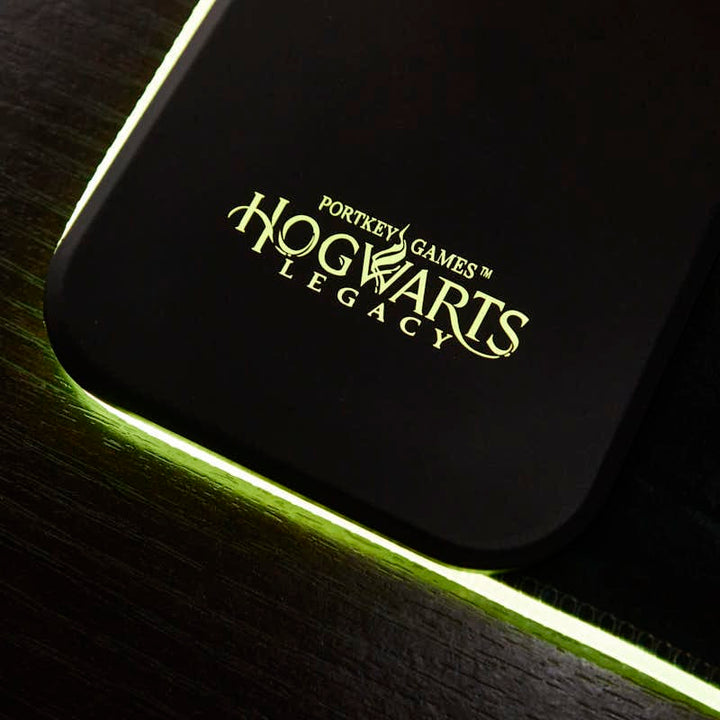 Hogwarts Legacy - Oversize Gaming Mat & Mobile Charger