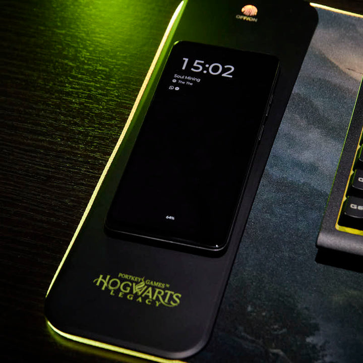 Hogwarts Legacy - Oversize Gaming Mat & Mobile Charger