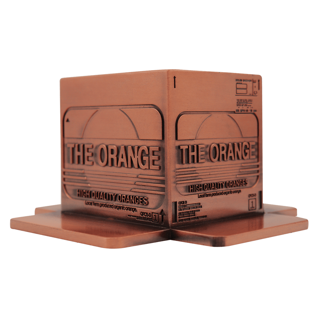 Metal Gear Solid 2: Replica Antique Gold Plated Cardboard Box