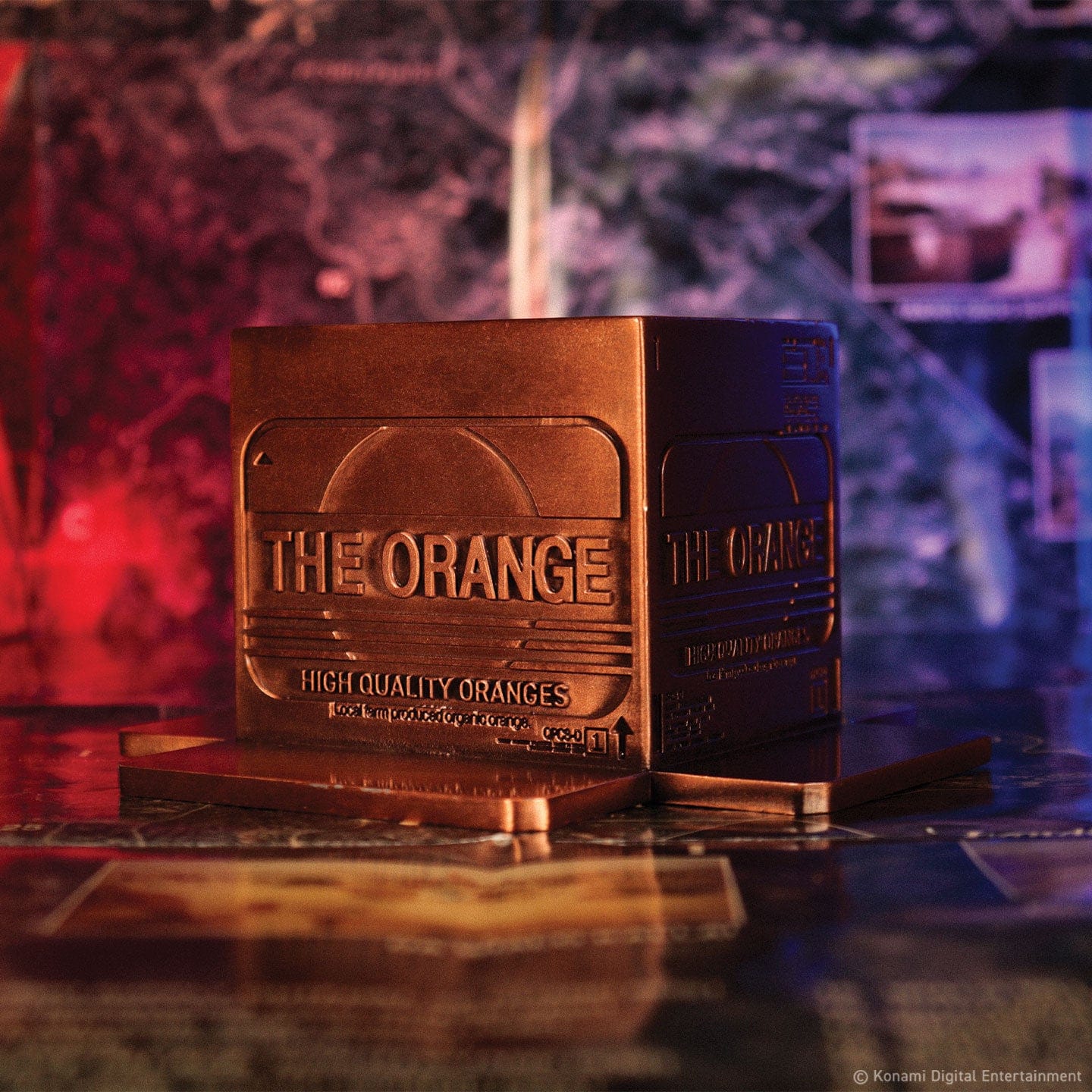 Metal Gear Solid 2: Replica Antique Gold Plated Cardboard Box