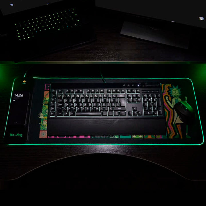 Rick and Morty - Oversize Gaming Mat & Mobile Charger