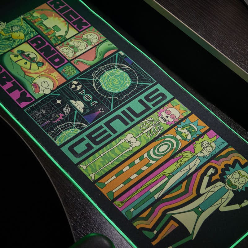 Rick and Morty - Oversize Gaming Mat & Mobile Charger