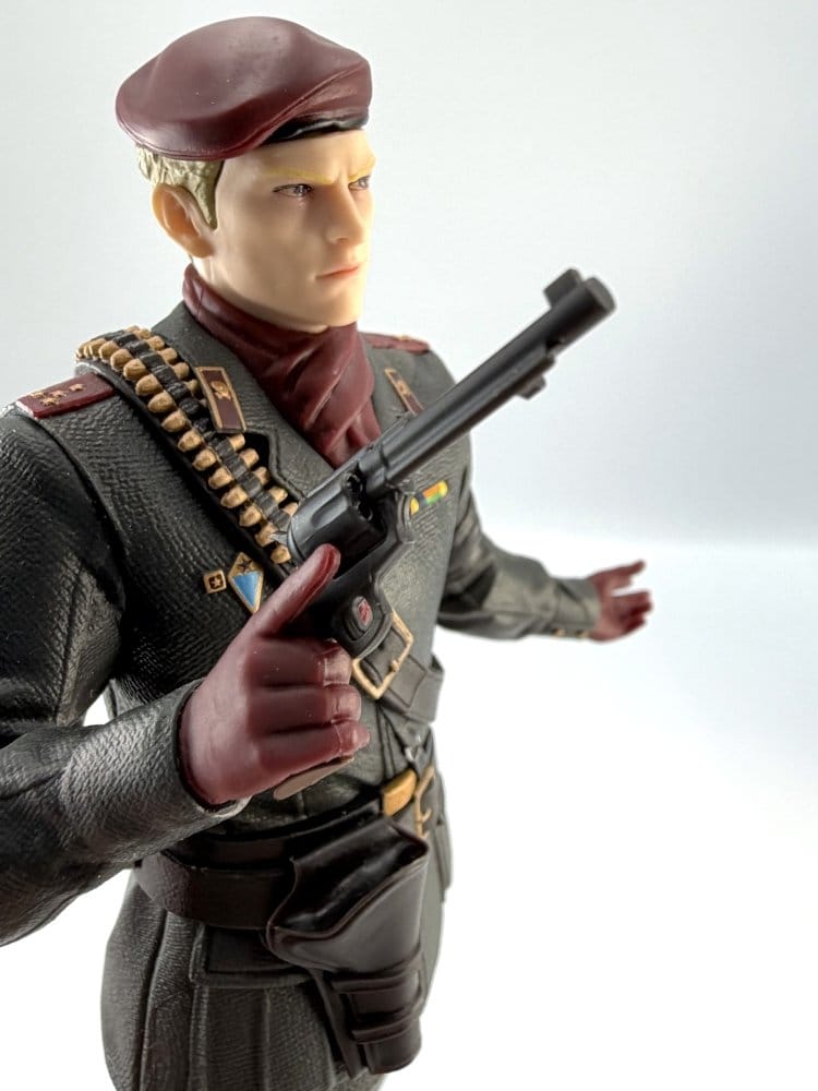 Metal Gear Solid: Snake Eater: Ocelot 20cm PVC Statue