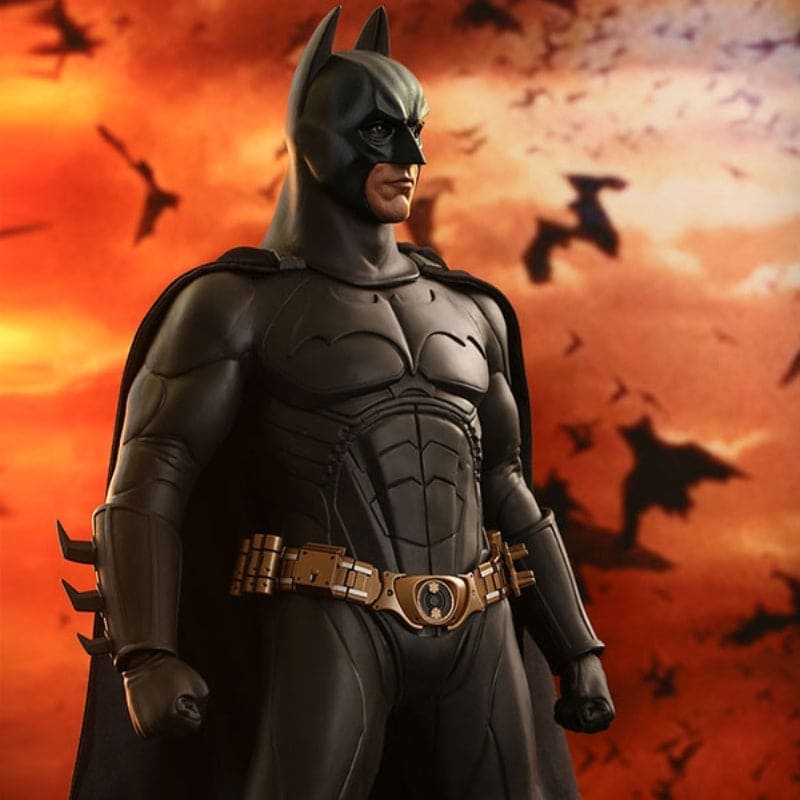 Official Hot Toys DC Comics Batman Begins Batman 1:6 Scale Figure