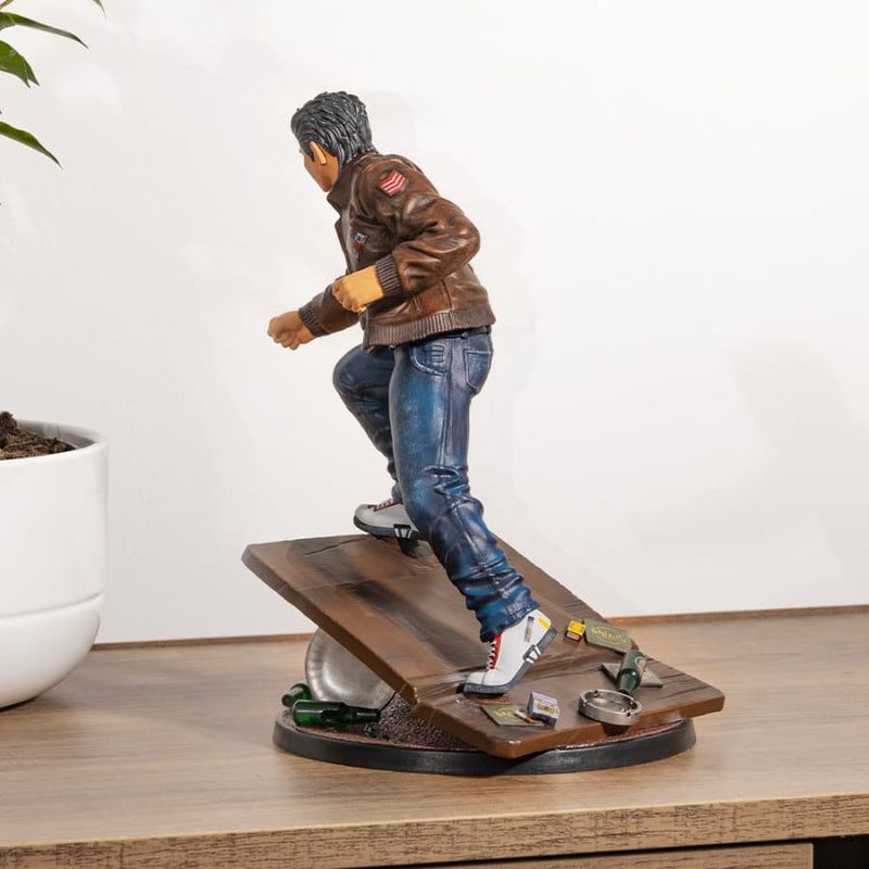 Official Shenmue Ryo Statue