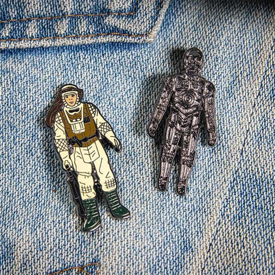 One Size Pin Kings Star Wars Enamel Pin Badge Set 1.22 – C-3PO and Luke Skywalker (Hoth Battle Gear)