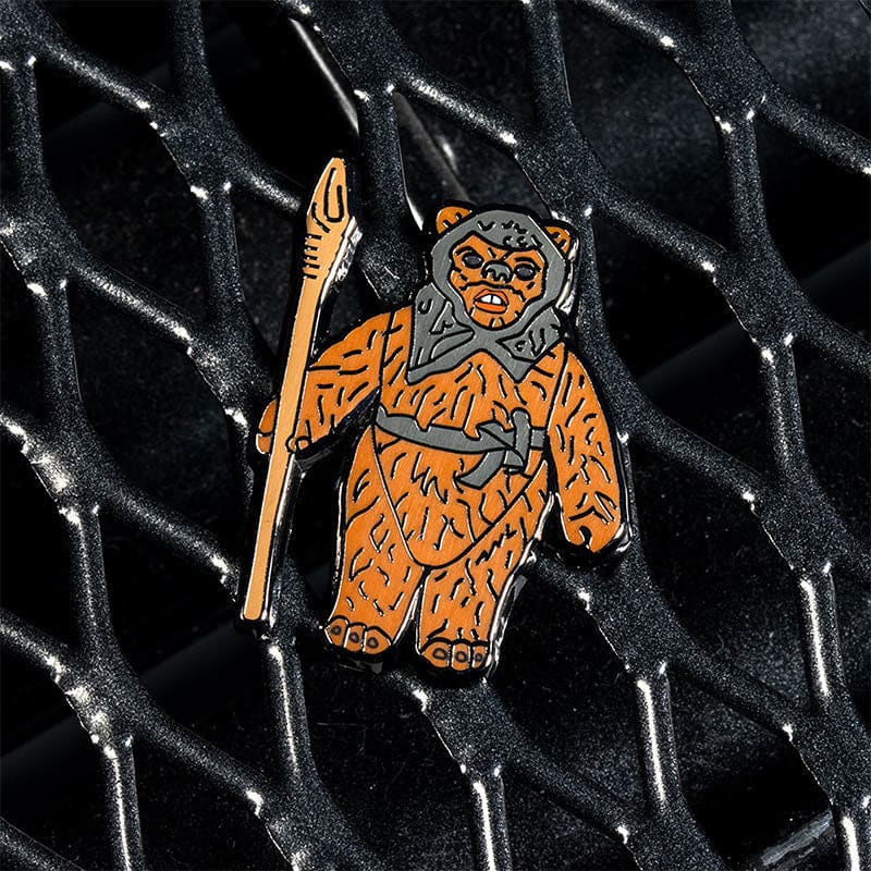 One Size Pin Kings Star Wars Enamel Pin Badge Set 1.42 – R2-D2 (with pop-up Lightsaber) and Romba